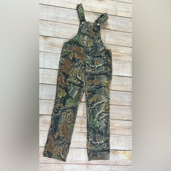 Cabela’s Seclusion 3D Camo Bibs Overalls Youth Size Medium - Picture 1 of 7